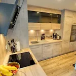 - Haus K, App 0k0801